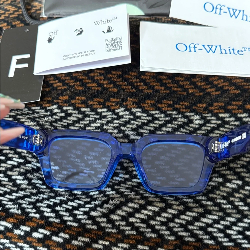 Off-White Blue Transparent Rectangular Sunglasses with Silver Logo